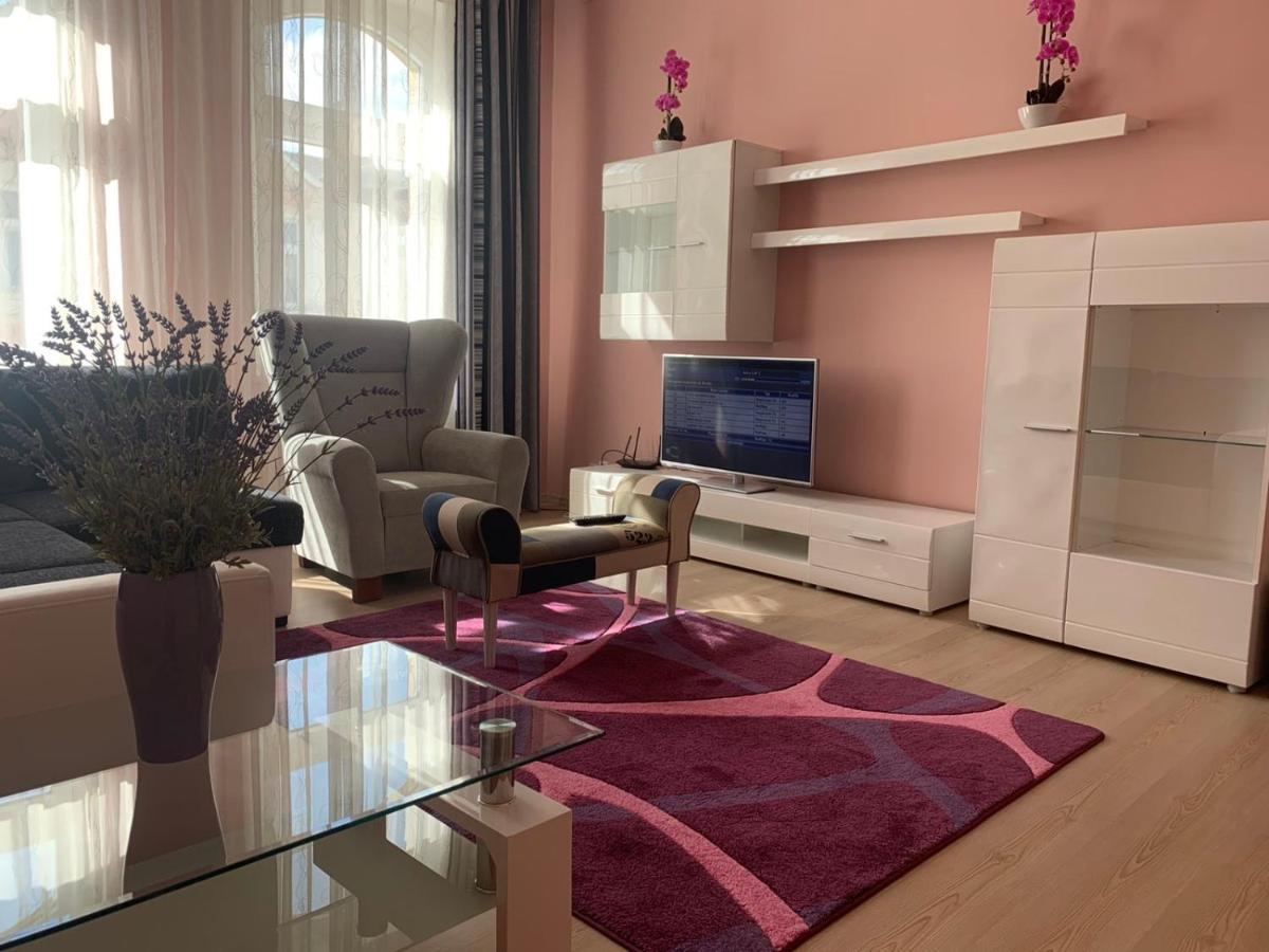 Apartment Zeyerova4 การ์โลวีวารี ภายนอก รูปภาพ