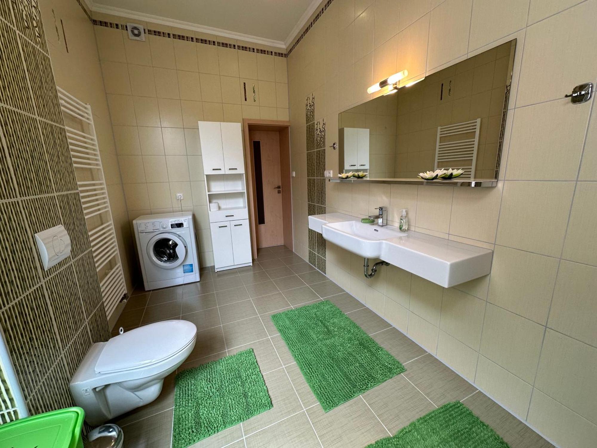Apartment Zeyerova4 การ์โลวีวารี ภายนอก รูปภาพ